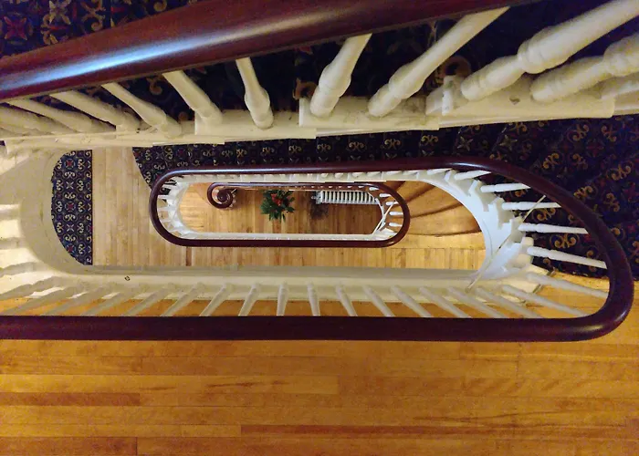 Thayers Inn
